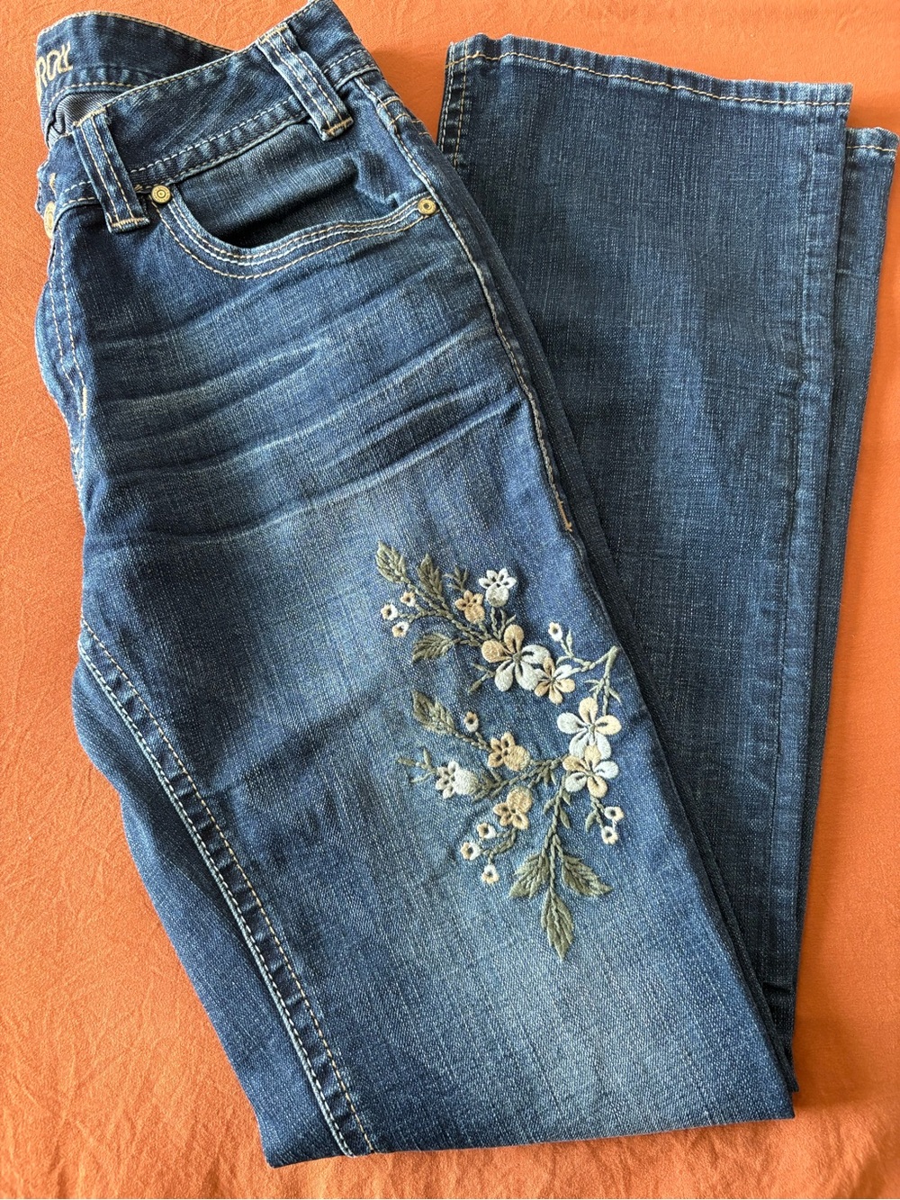 ROCK & ROLL Embroidered Jeans